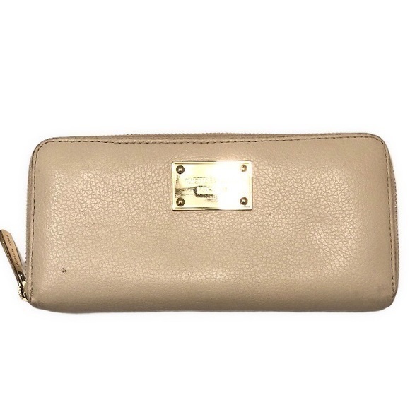 Michael kors cream leather zipper wallet - Picture 1 of 15